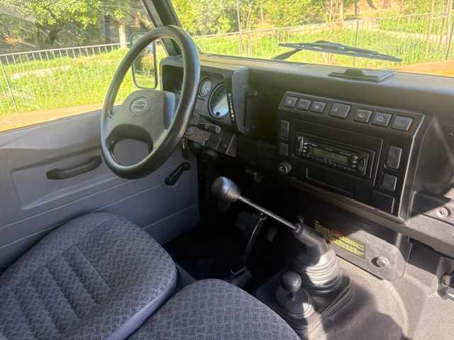 land-rover-defender-2-5-td5-awd-2003-diesel-2495cc