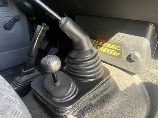 land-rover-defender-2-5-td5-awd-2003-diesel-2495cc