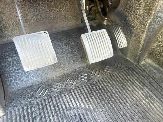 land-rover-defender-2-5-td5-awd-2003-diesel-2495cc
