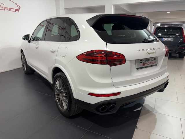 porsche-cayenne-2017-hibrido-a-gasolina-3000cc