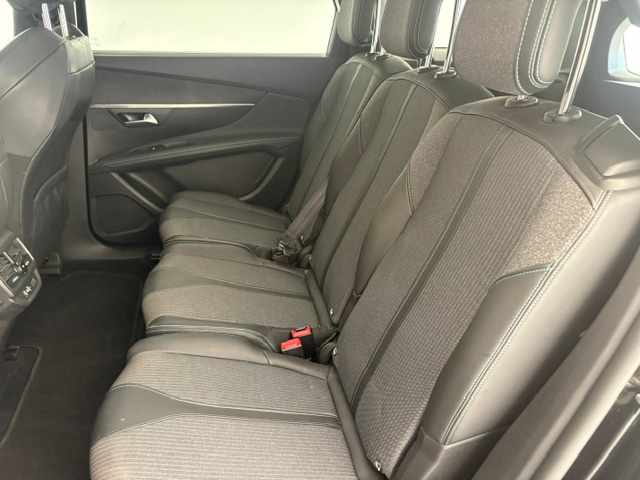 peugeot-5008-1-5-bluehdi-2022-diesel-1499cc
