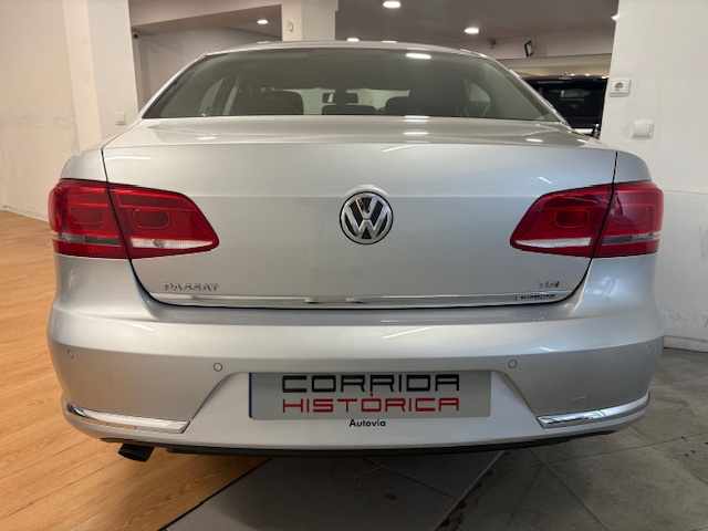 volkswagen-passat-1-6-tdi-bluemotion-2014-diesel-1598cc