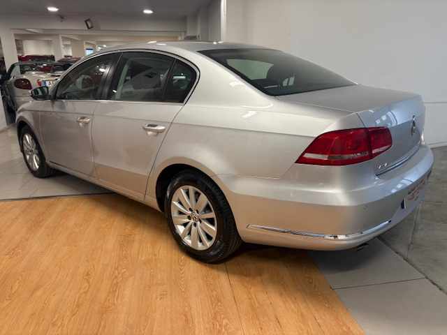 volkswagen-passat-1-6-tdi-bluemotion-2014-diesel-1598cc