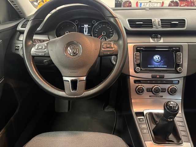 volkswagen-passat-1-6-tdi-bluemotion-2014-diesel-1598cc
