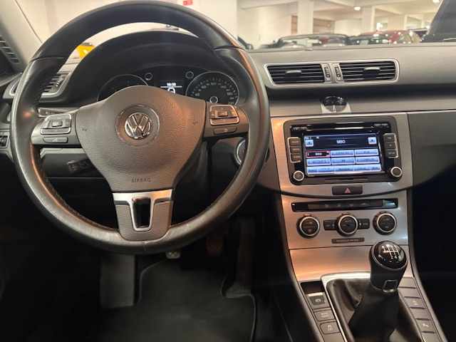 volkswagen-passat-1-6-tdi-bluemotion-2014-diesel-1598cc