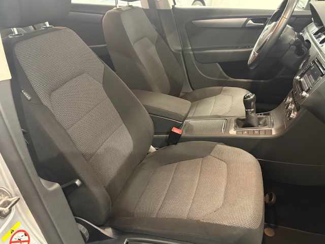 volkswagen-passat-1-6-tdi-bluemotion-2014-diesel-1598cc