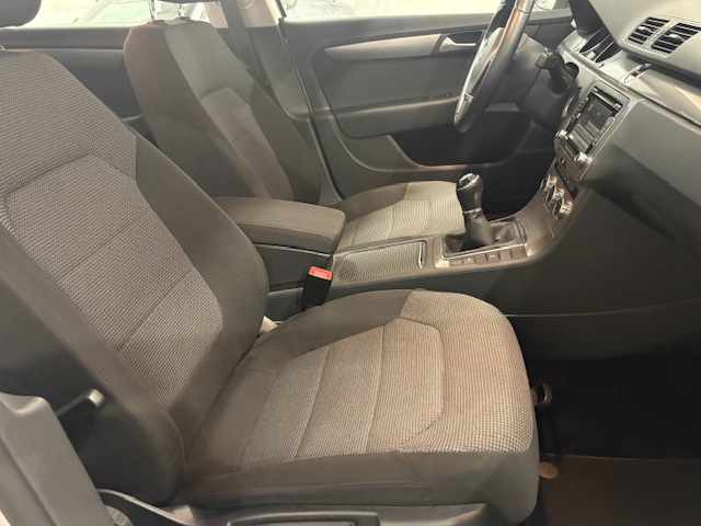 volkswagen-passat-1-6-tdi-bluemotion-2014-diesel-1598cc