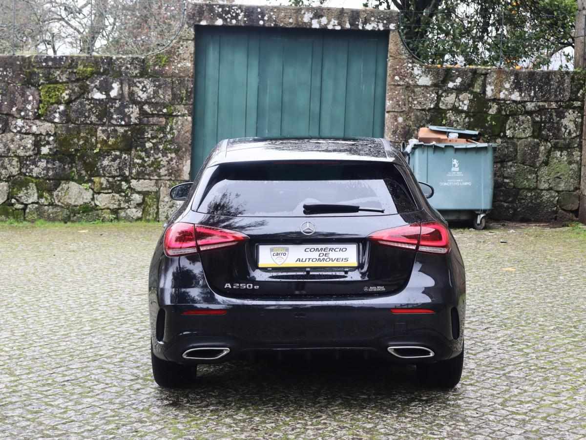 mercedes-benz-classe-a-2022-hibrido-a-gasolina-1332cc