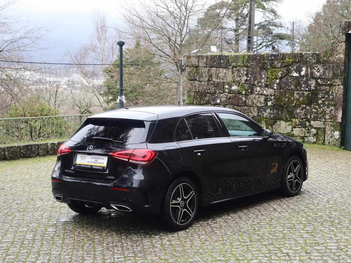 mercedes-benz-classe-a-2022-hibrido-a-gasolina-1332cc