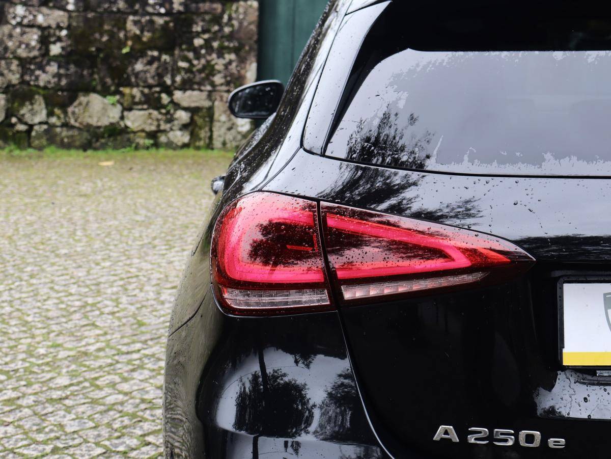 mercedes-benz-classe-a-2022-hibrido-a-gasolina-1332cc