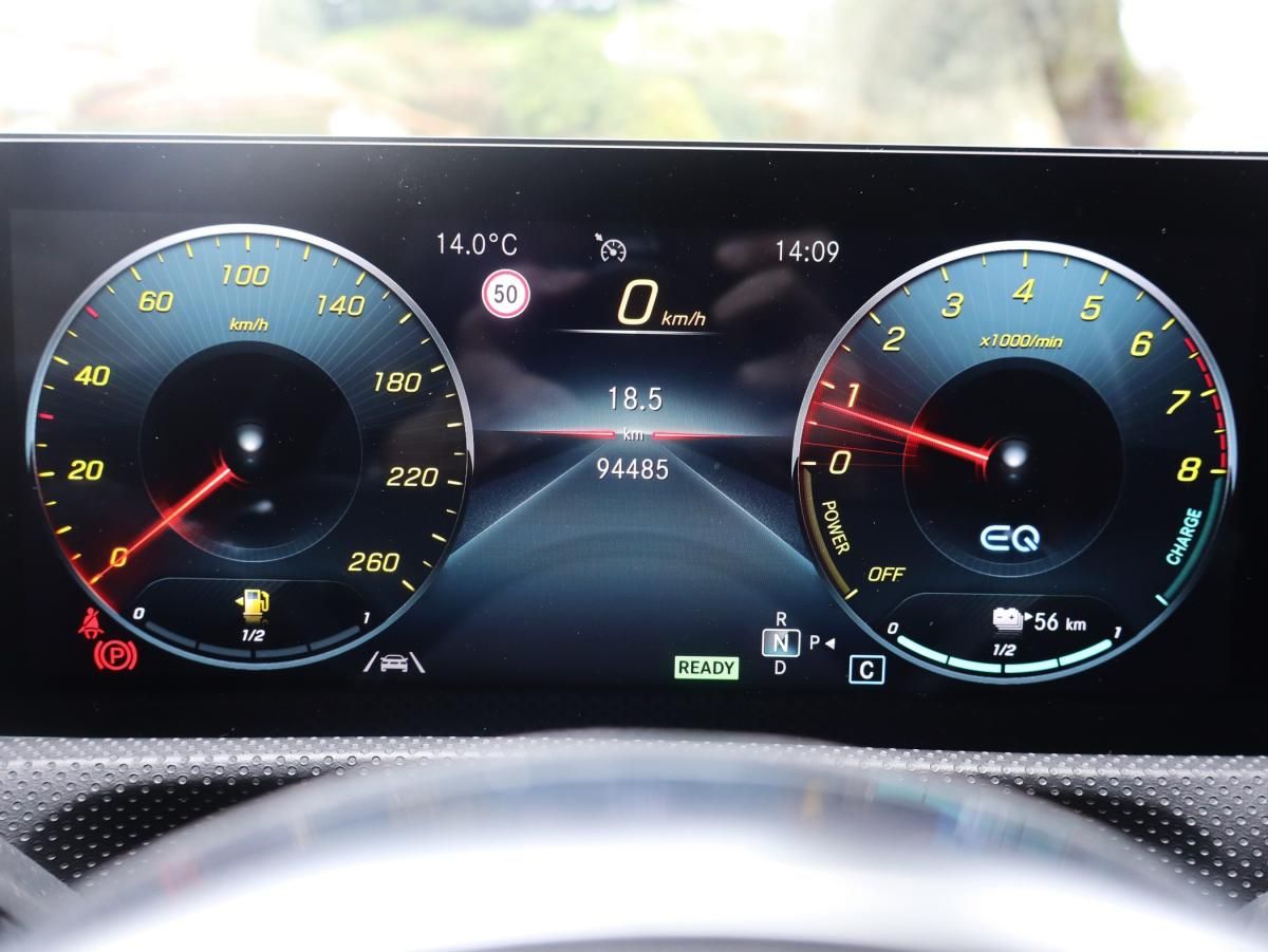 mercedes-benz-classe-a-2022-hibrido-a-gasolina-1332cc