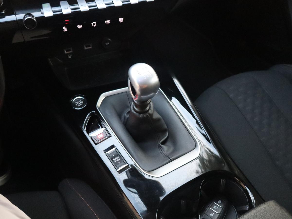 peugeot-508-sw-2019-diesel-1499cc