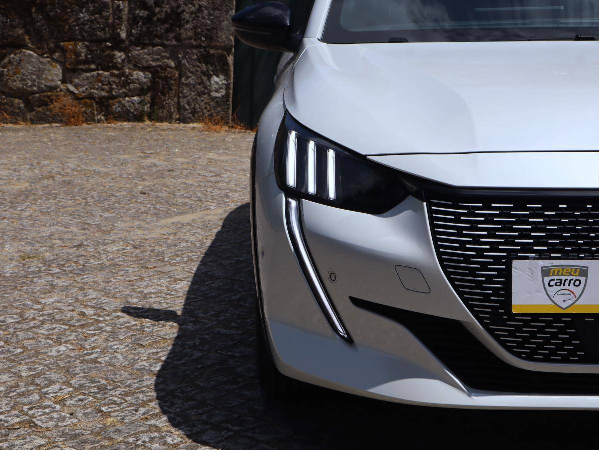 peugeot-208-2020-eletrico-0cc