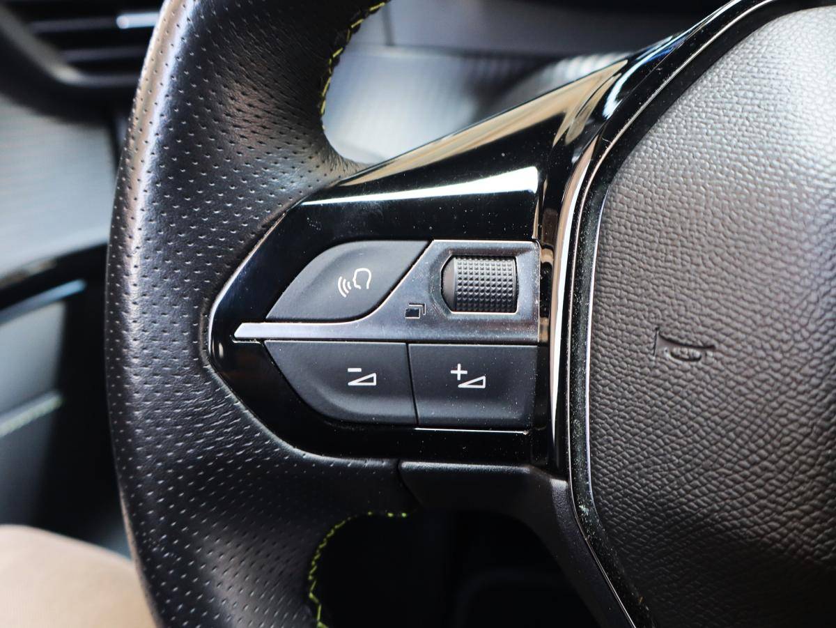 peugeot-208-2020-eletrico-0cc