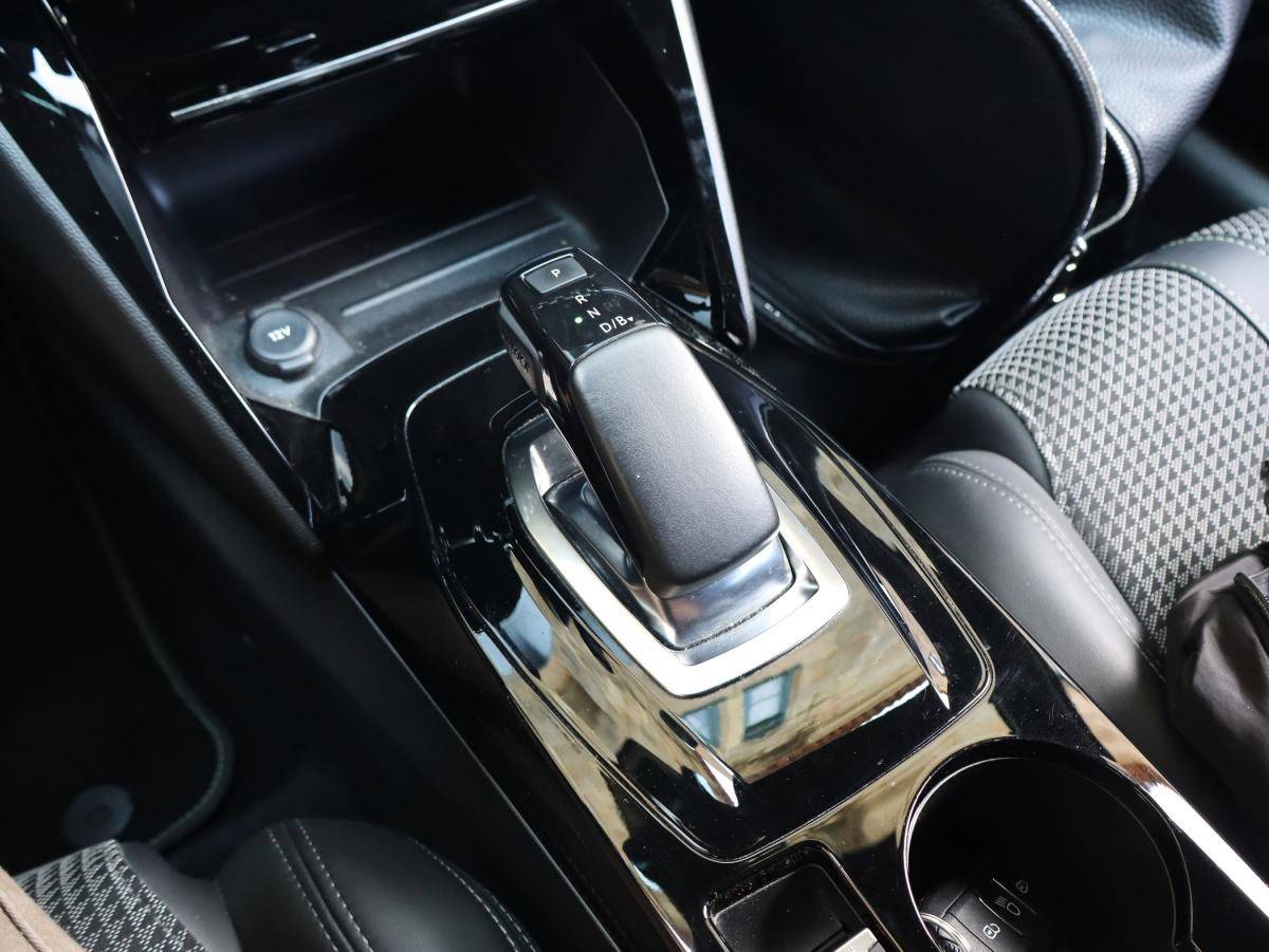 peugeot-208-2020-eletrico-0cc