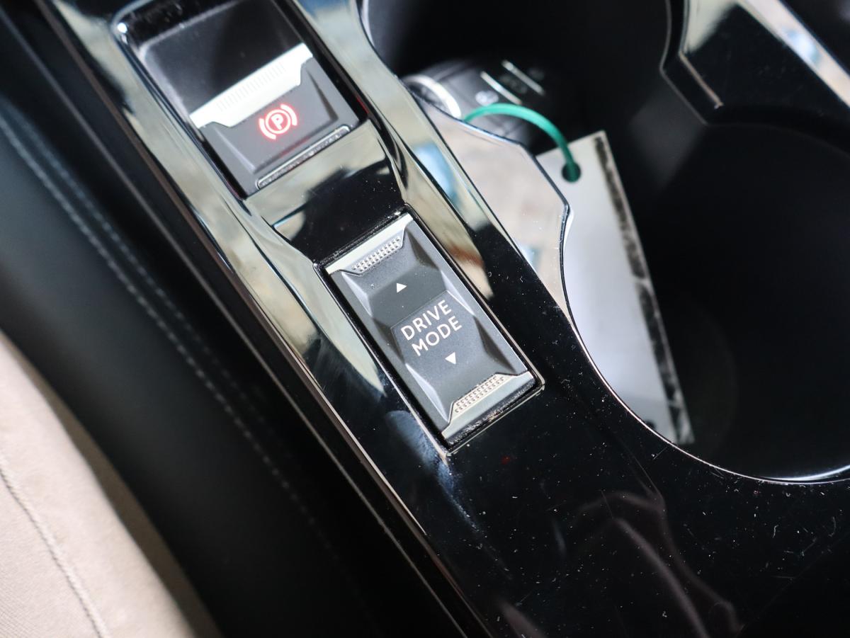 peugeot-208-2020-eletrico-0cc