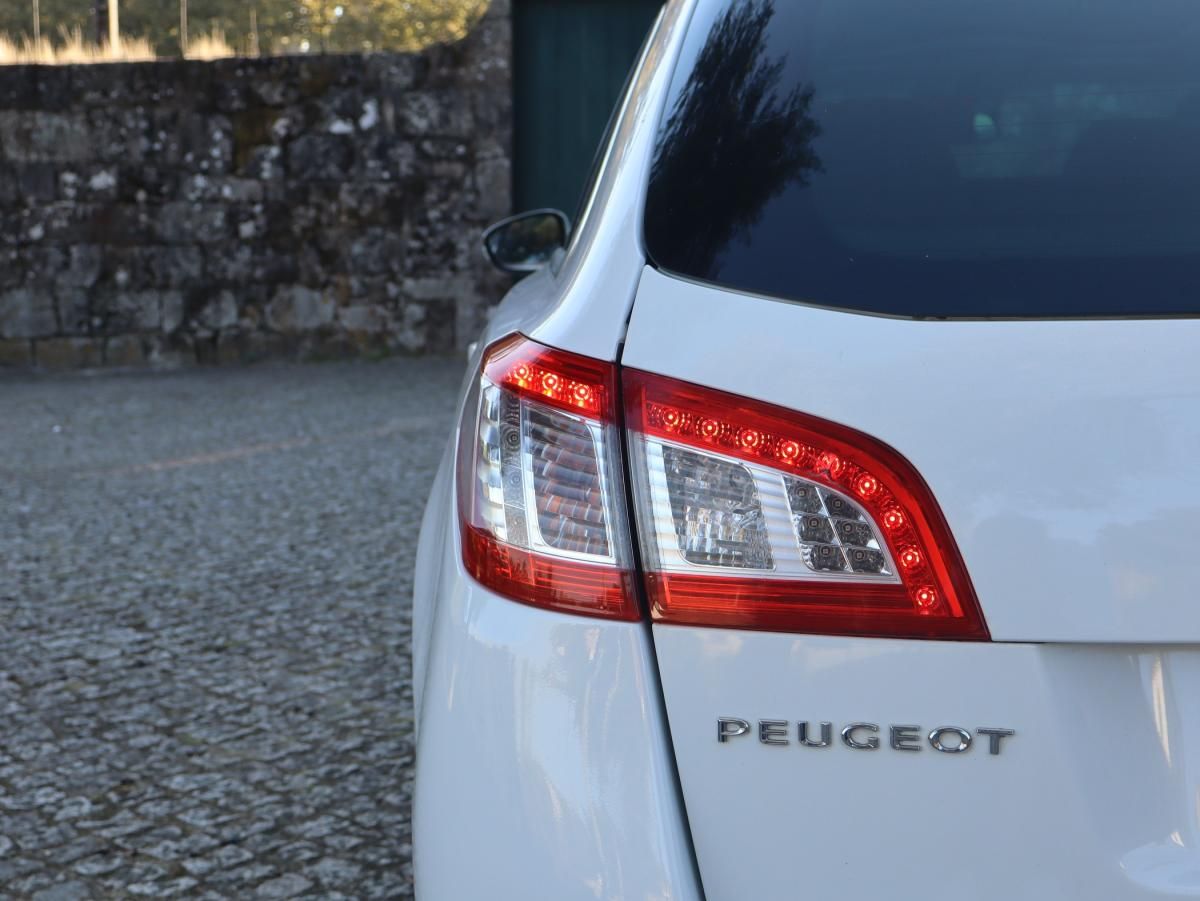 peugeot-508-sw-2013-diesel-1560cc