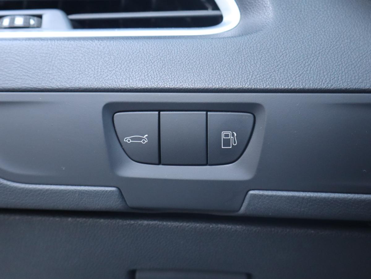 peugeot-508-sw-2013-diesel-1560cc