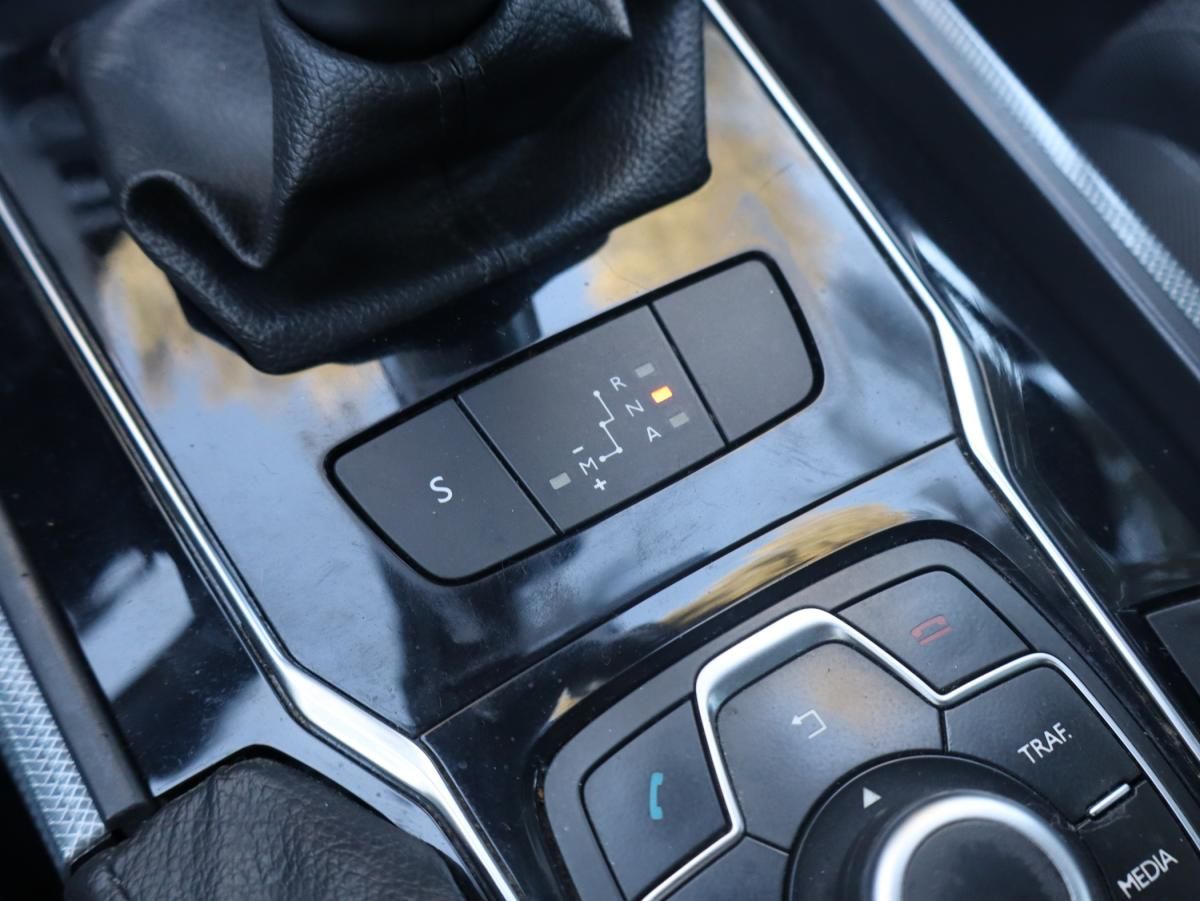 peugeot-508-sw-2013-diesel-1560cc
