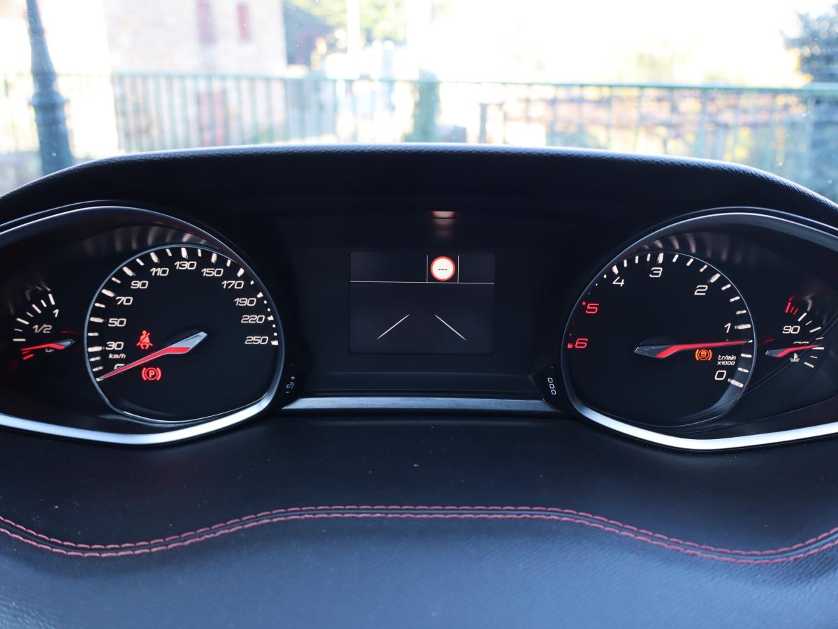 peugeot-308-sw-2020-diesel-1499cc