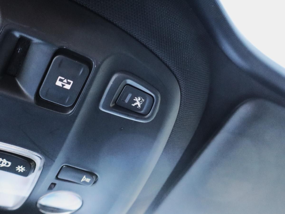 peugeot-308-sw-2020-diesel-1499cc
