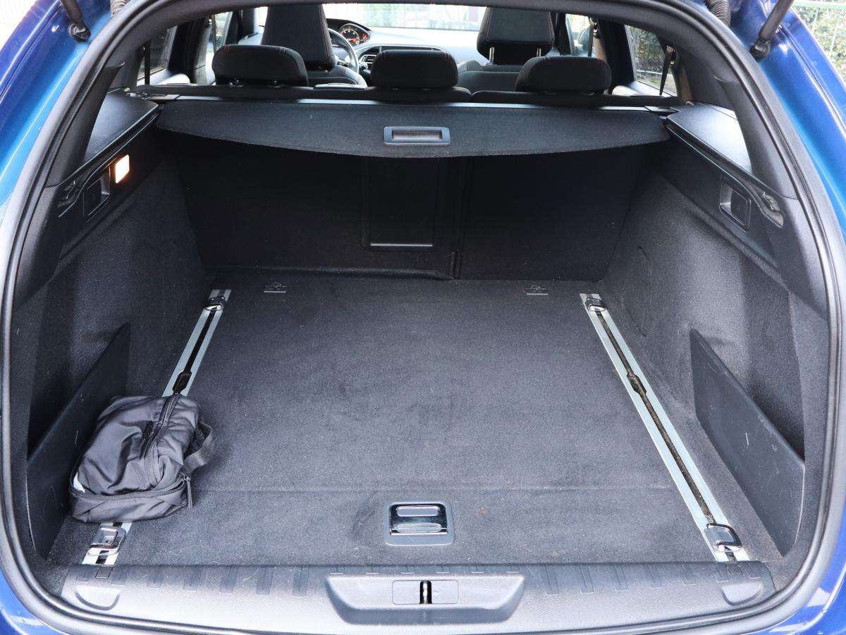 peugeot-308-sw-2020-diesel-1499cc