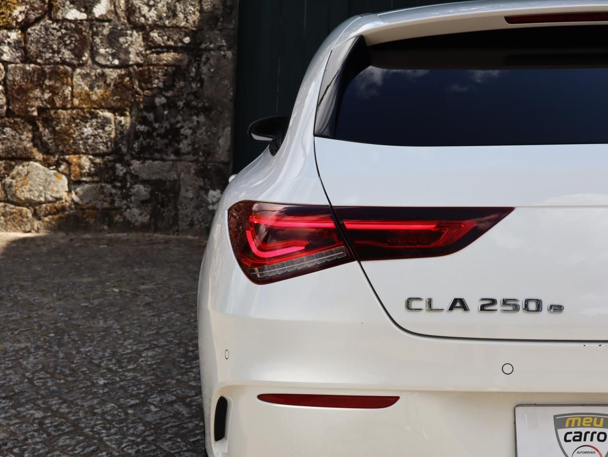 mercedes-benz-cla-2023-hibrido-a-gasolina-1332cc