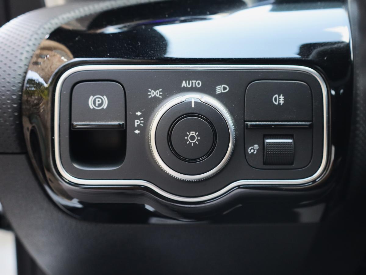 mercedes-benz-cla-2023-hibrido-a-gasolina-1332cc