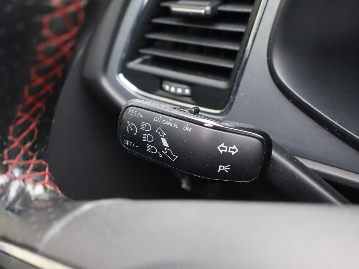 seat-leon-2015-diesel-1968cc