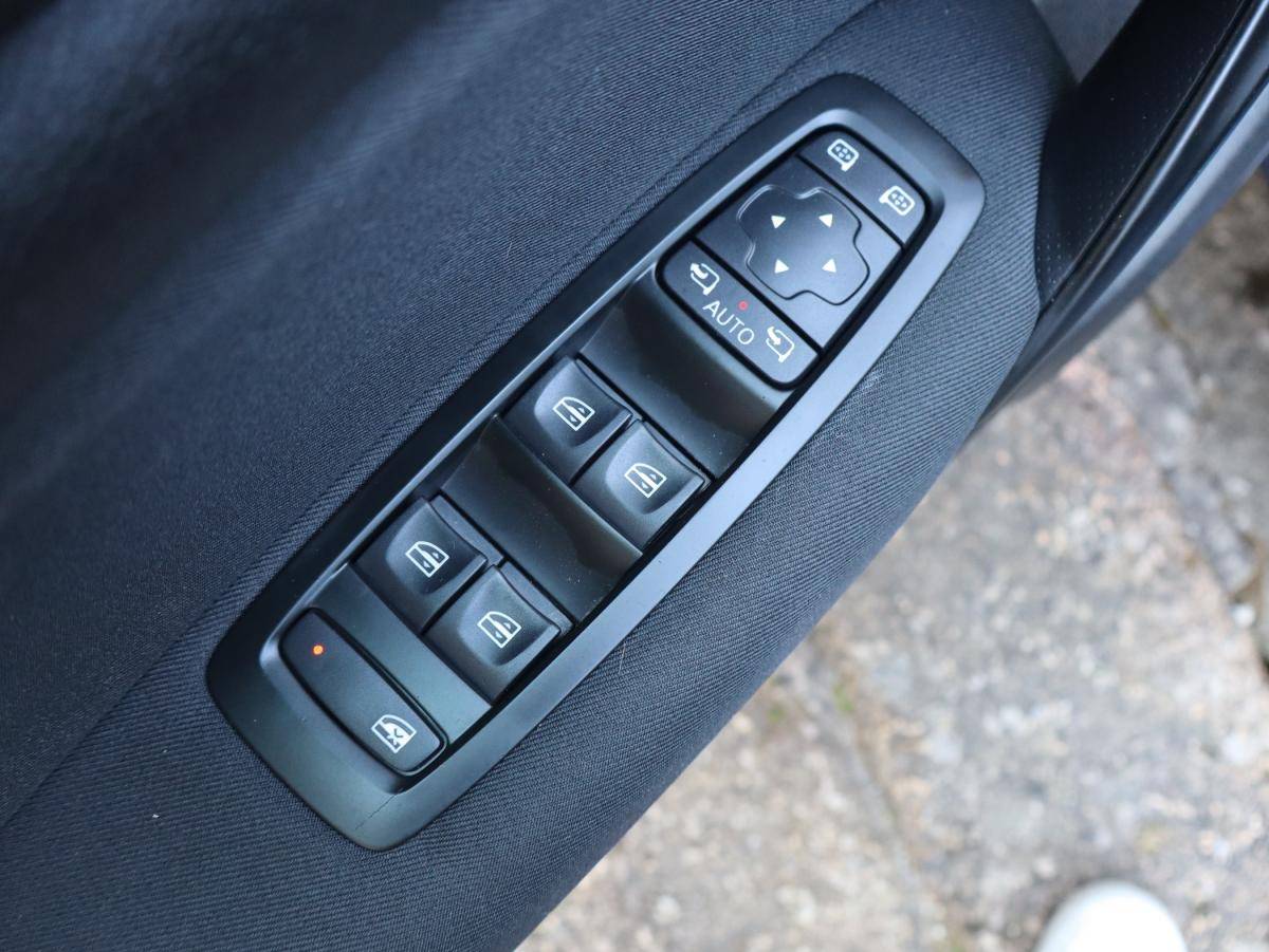 renault-megane-sport-tourer-2021-hibrido-a-gasolina-1598cc