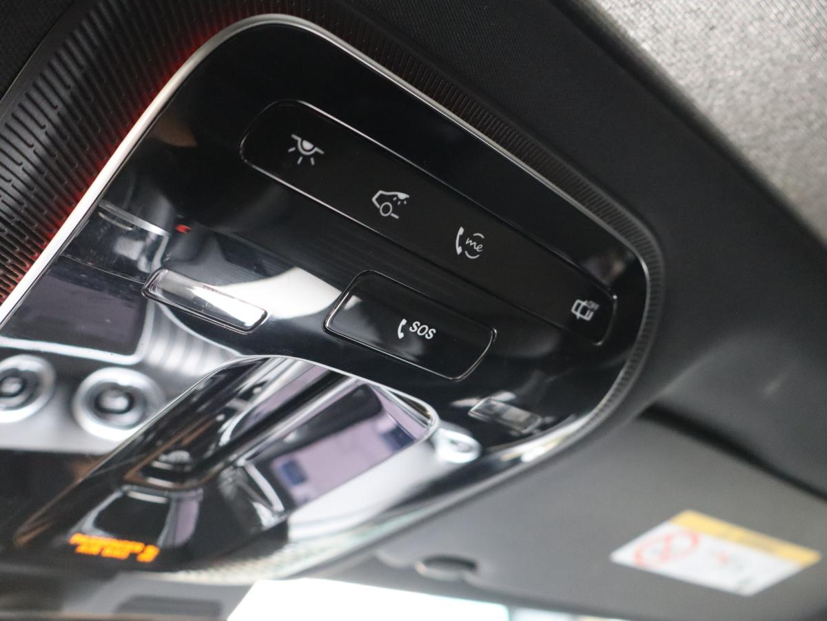 mercedes-benz-classe-c-2023-hibrido-a-gasolina-1999cc