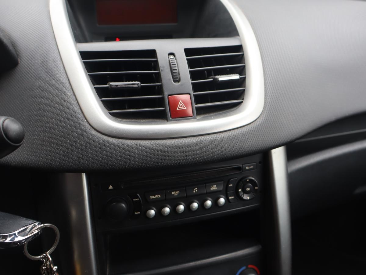 peugeot-207-cc-2010-diesel-1560cc