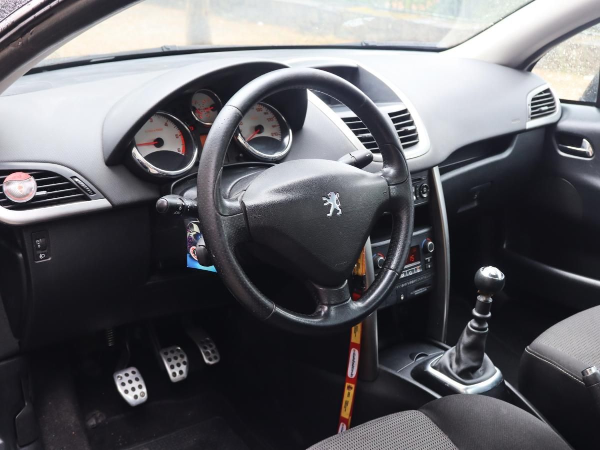 peugeot-207-cc-2010-diesel-1560cc