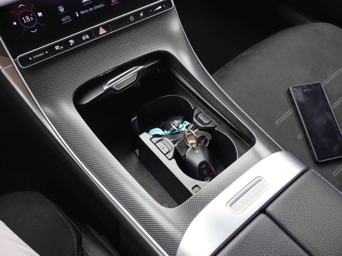 mercedes-benz-classe-c-2023-hibrido-a-gasolina-1999cc