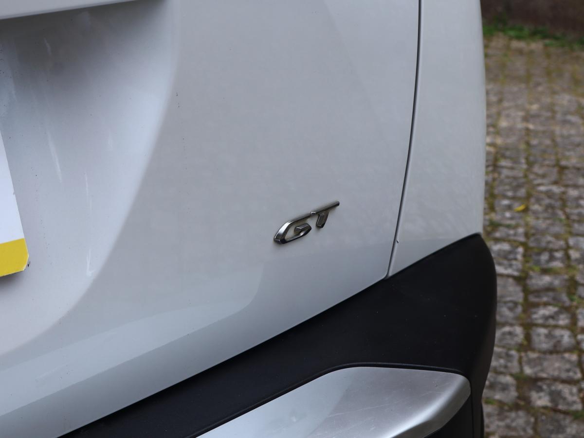 peugeot-2008-2021-diesel-1499cc