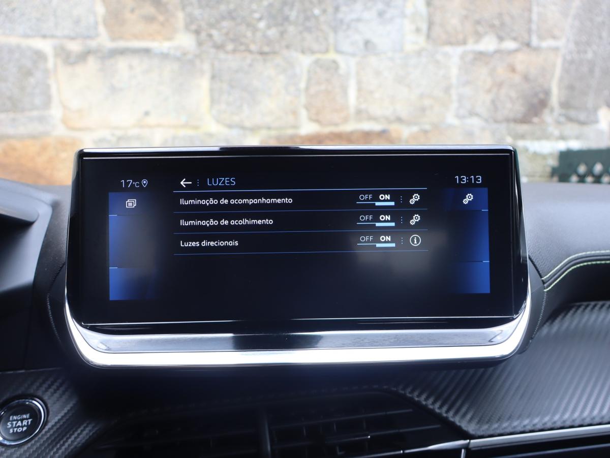 peugeot-2008-2021-diesel-1499cc