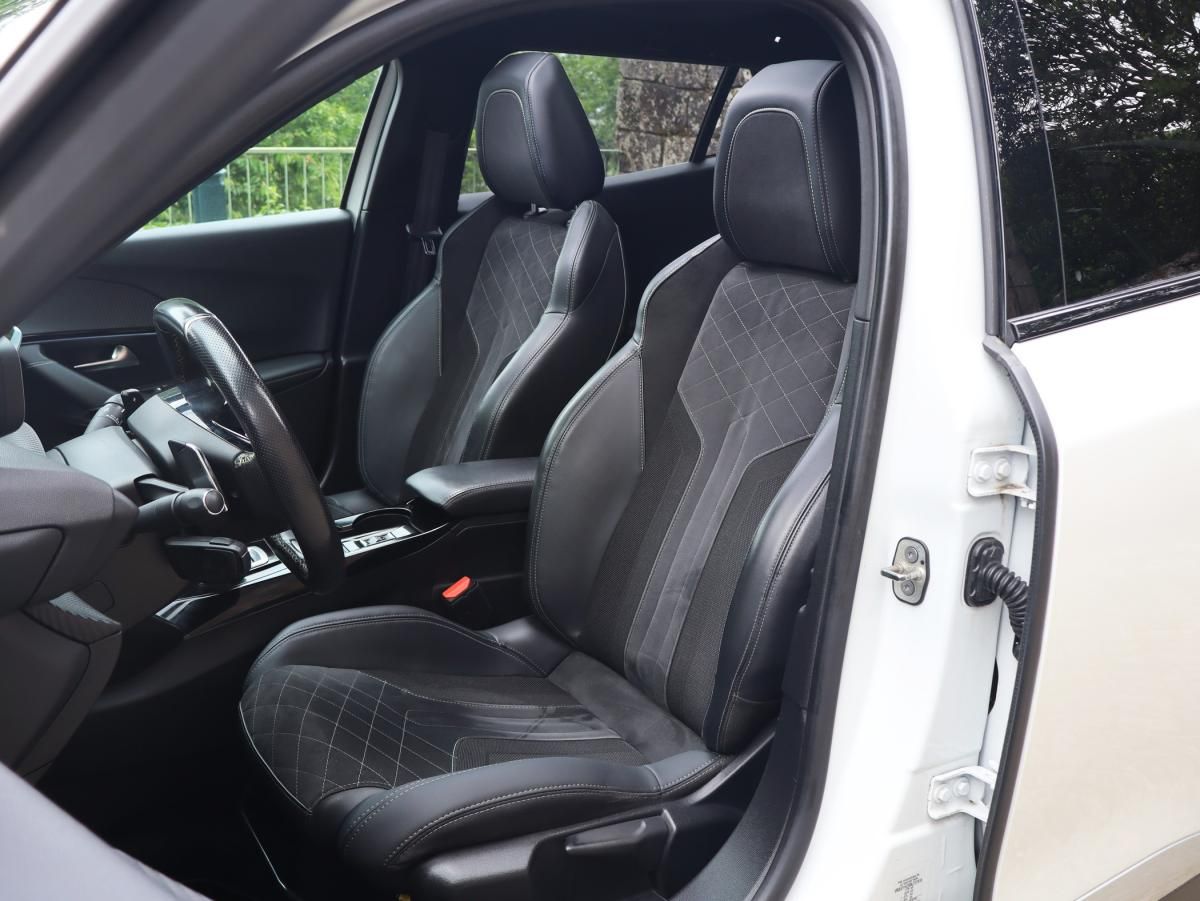 peugeot-2008-2021-diesel-1499cc
