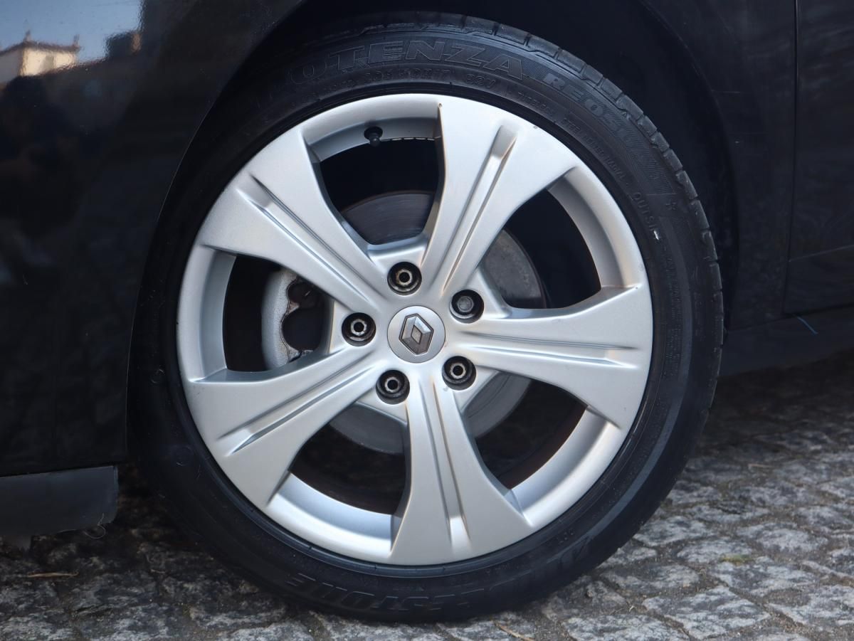 renault-megane-coupe-2012-diesel-1598cc
