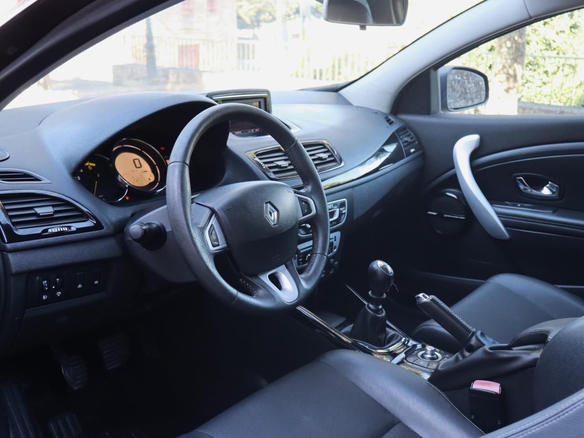 renault-megane-coupe-2012-diesel-1598cc