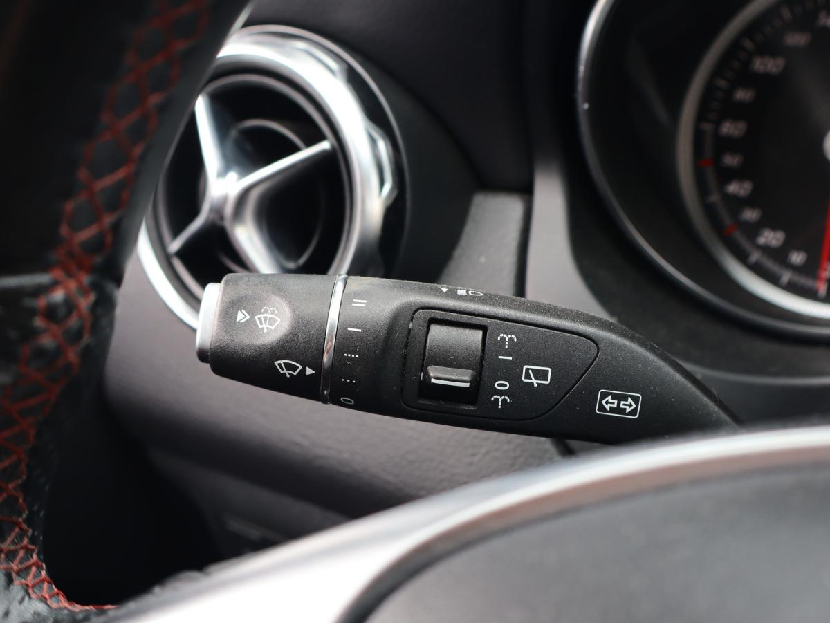 mercedes-benz-gla-2018-diesel-1461cc