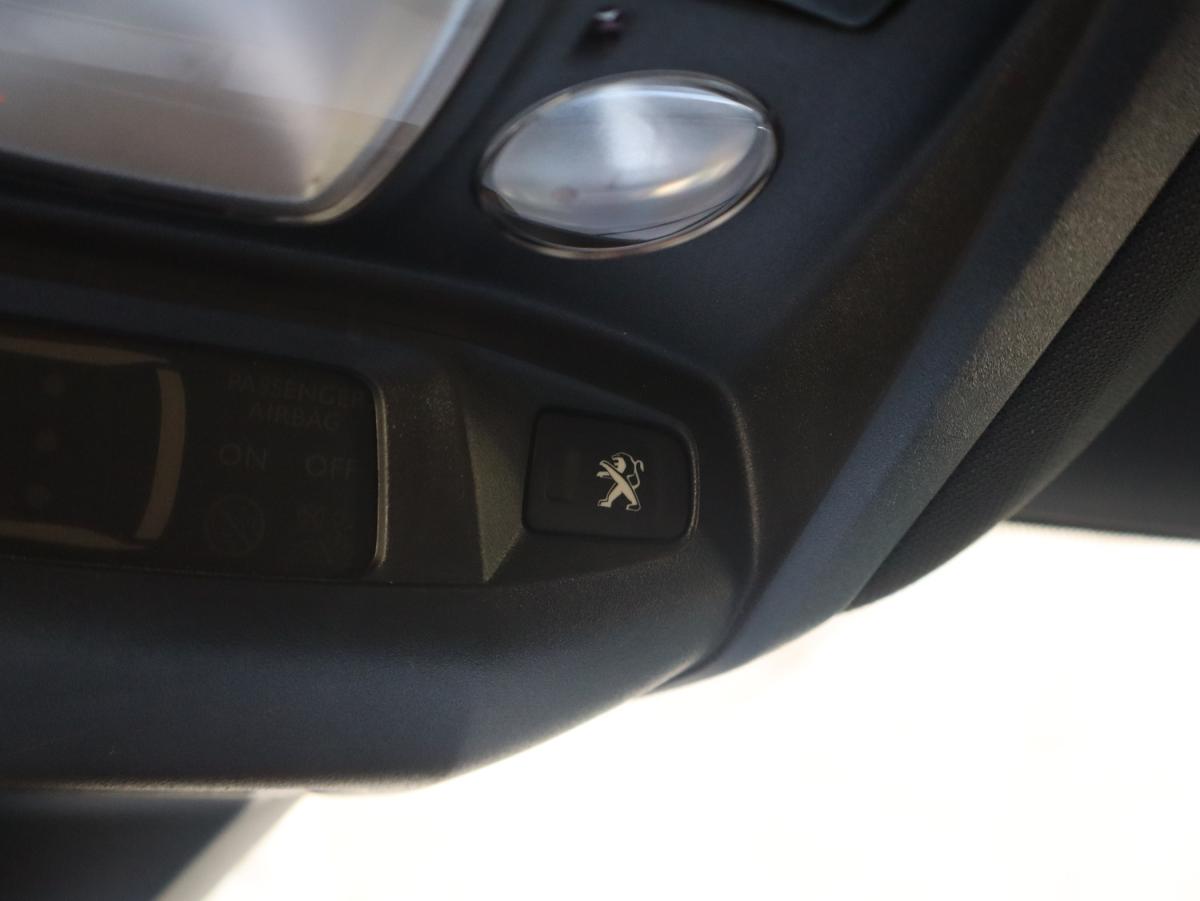 peugeot-3008-2021-hibrido-a-gasolina-1598cc