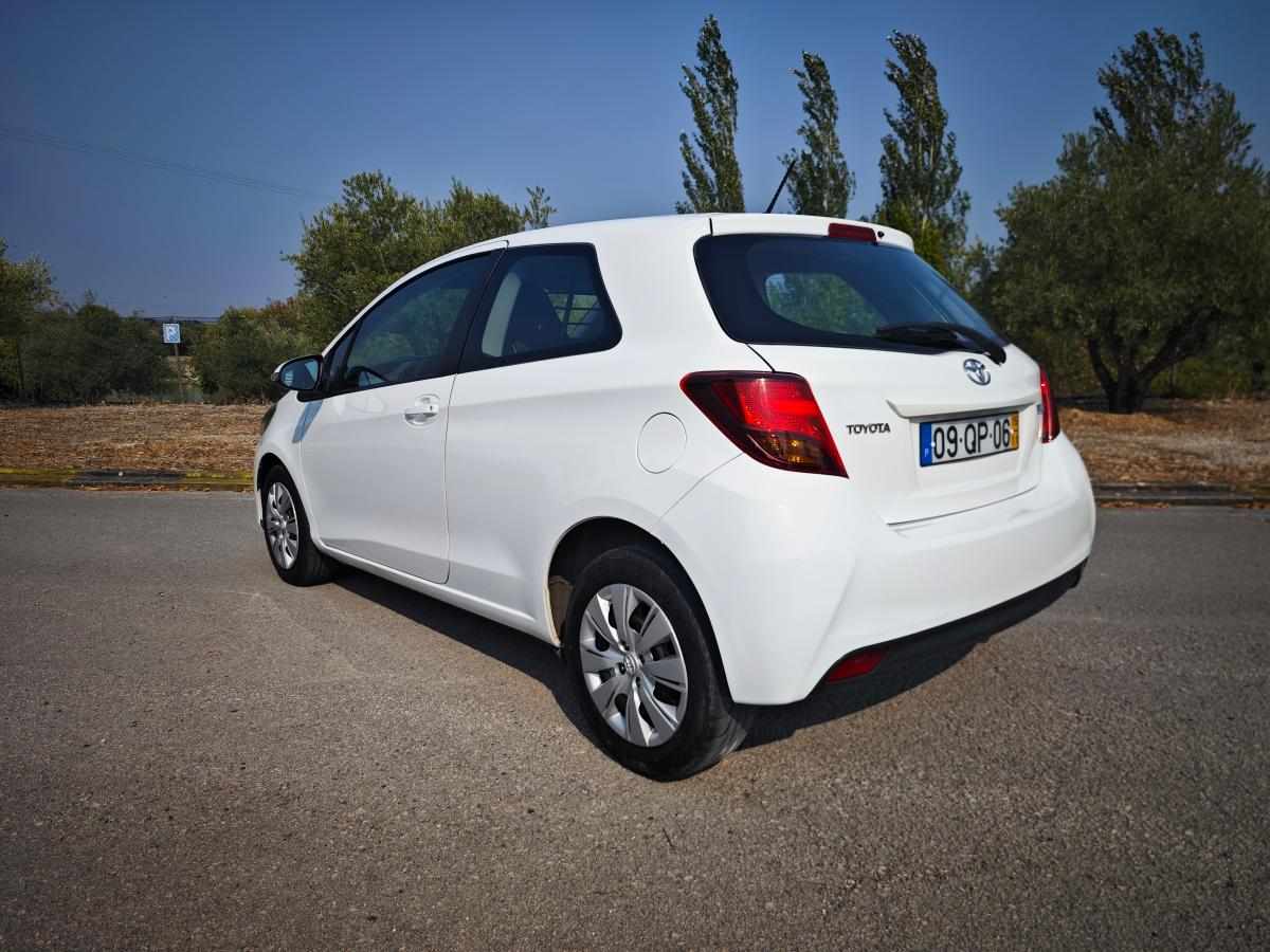 toyota-yaris-1-4-d-4d-2015-diesel-1364cc