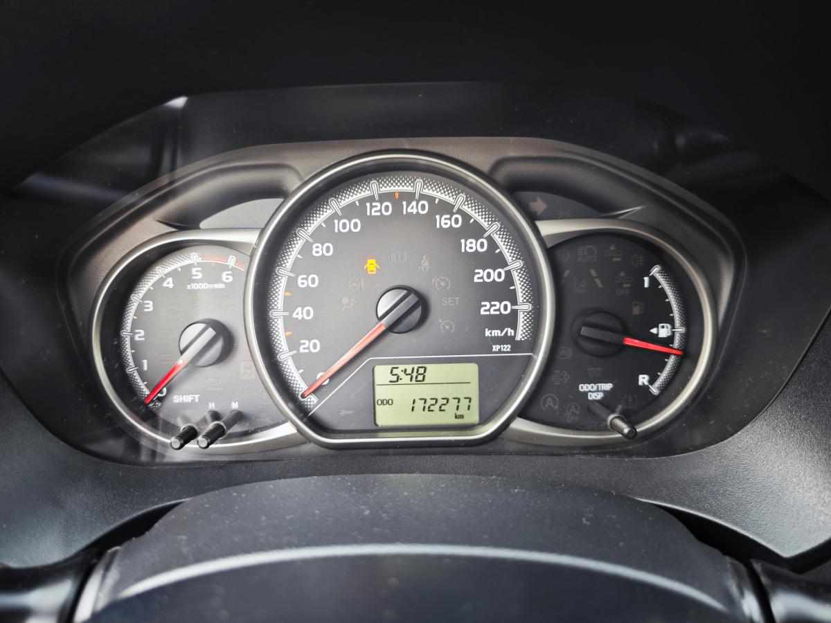 toyota-yaris-1-4-d-4d-2015-diesel-1364cc