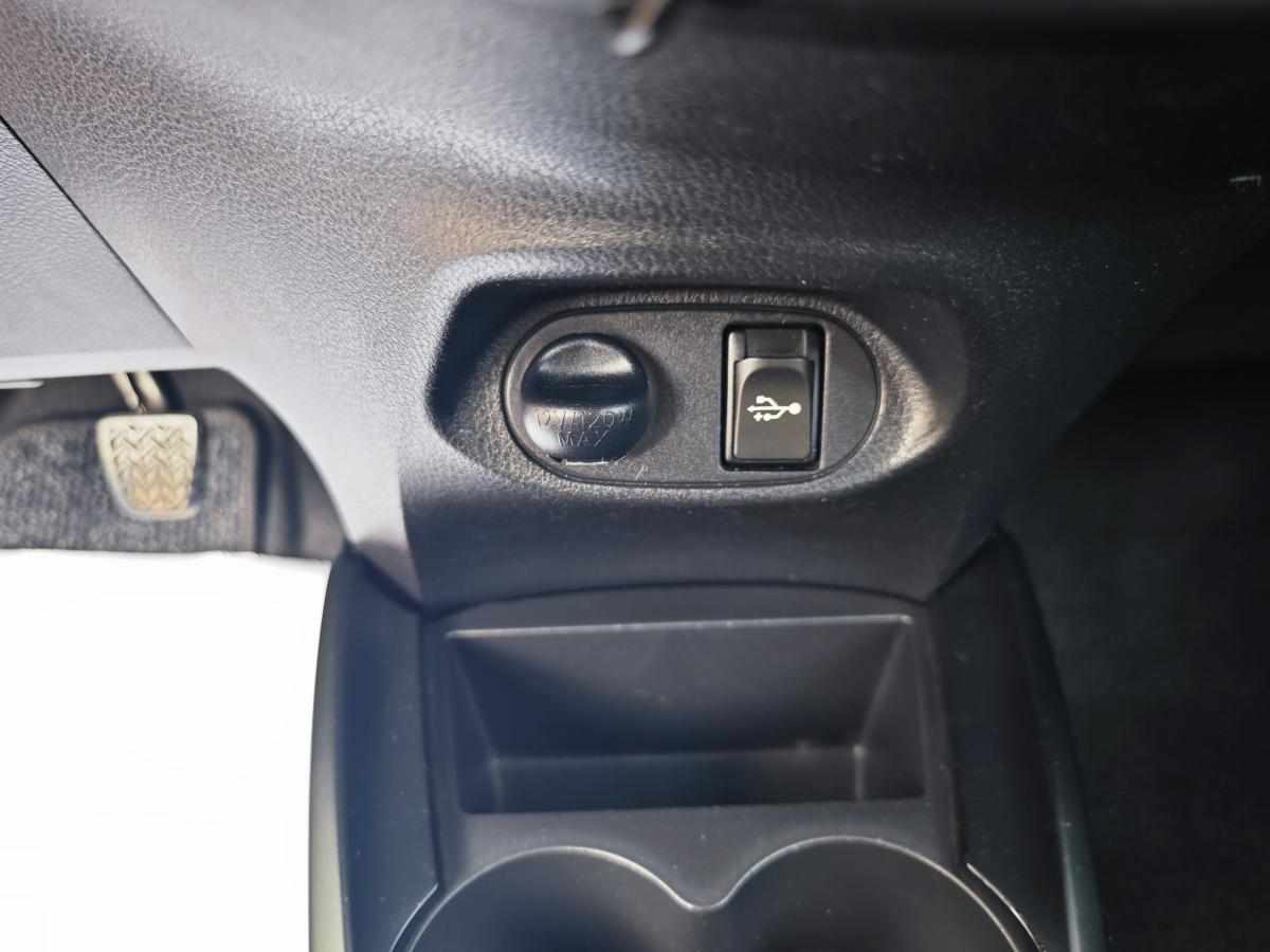 toyota-yaris-1-4-d-4d-2015-diesel-1364cc