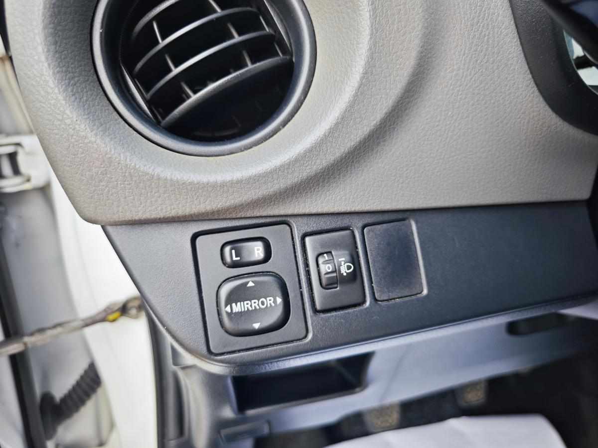 toyota-yaris-1-4-d-4d-2015-diesel-1364cc
