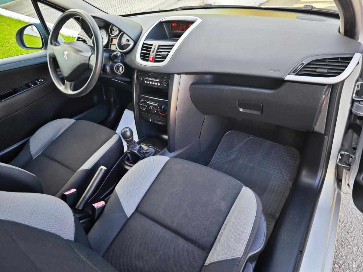 peugeot-207-1-4-hdi-2009-diesel-1398cc