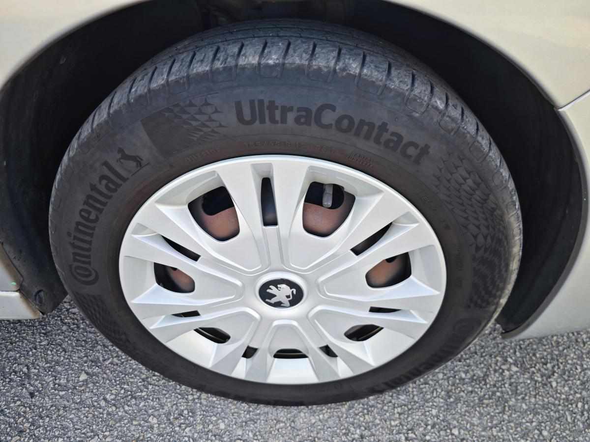 peugeot-207-1-4-hdi-2009-diesel-1398cc