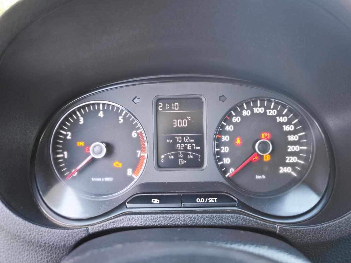 volkswagen-polo-1-2-2012-gasolina-1198cc