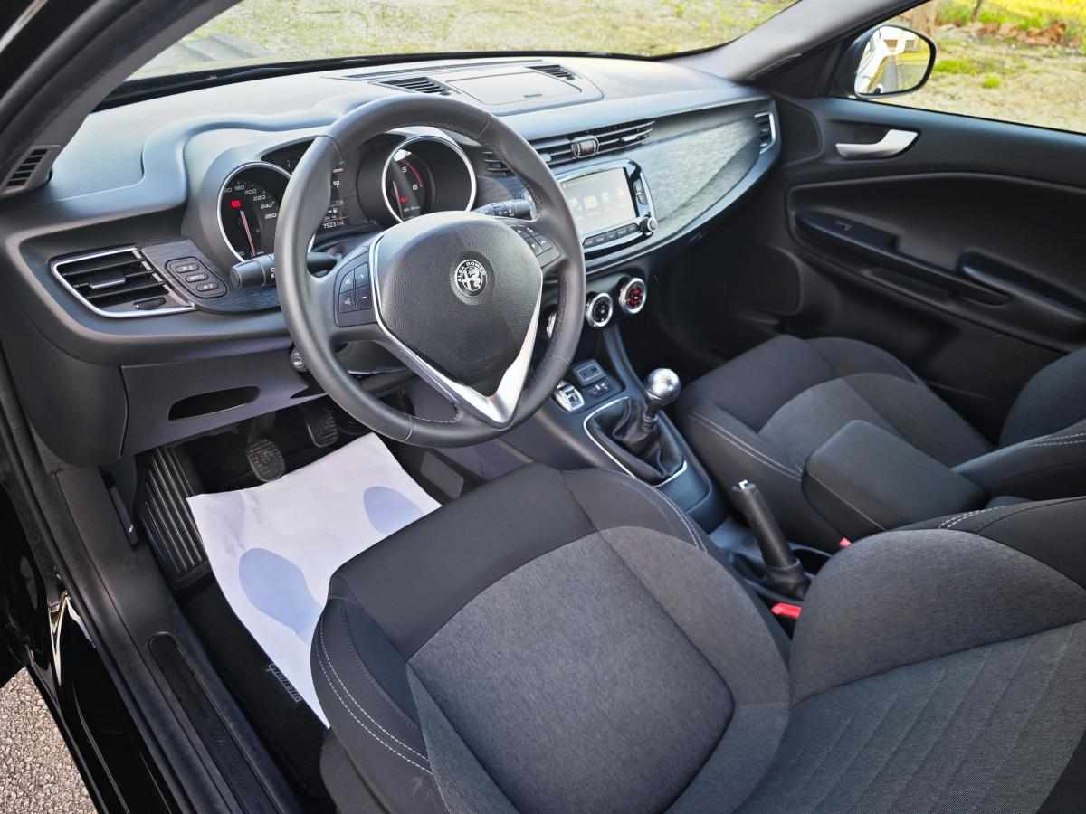 alfa-romeo-giulietta-1-6-jtdm-16v-2018-diesel-1598cc