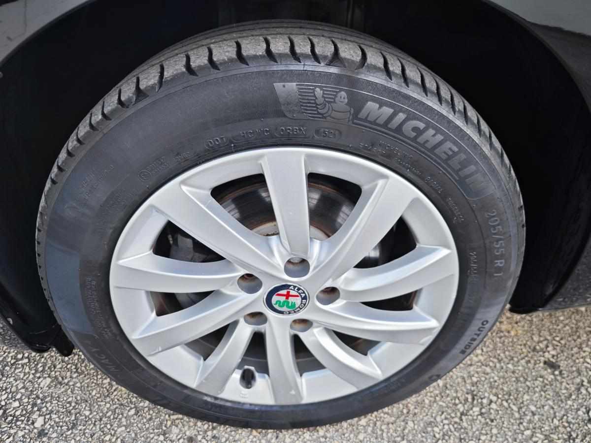 alfa-romeo-giulietta-1-6-jtdm-16v-2018-diesel-1598cc